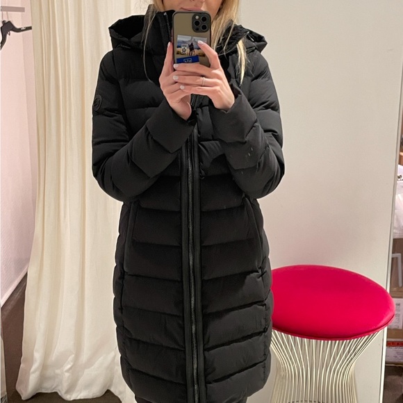 Michel Kors Puffer Jacket - Picture 3 of 4